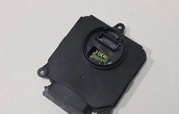 Lexus NX Xenon control unit/module 3190070449 31900-70449