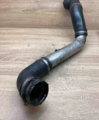 BMW 7 E65 E66 Intercooler hose/pipe 7790132 103059
