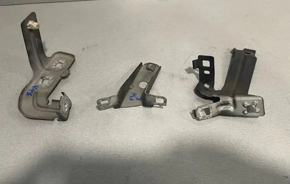 BMW 4 F36 Gran coupe Fender mounting bracket 7255821
