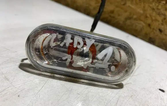 Volkswagen Caddy Front fender indicator light 0215655