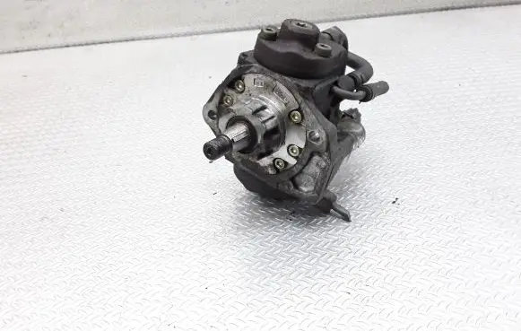 Toyota Avensis T250 Fuel injection high pressure pump 221000G010