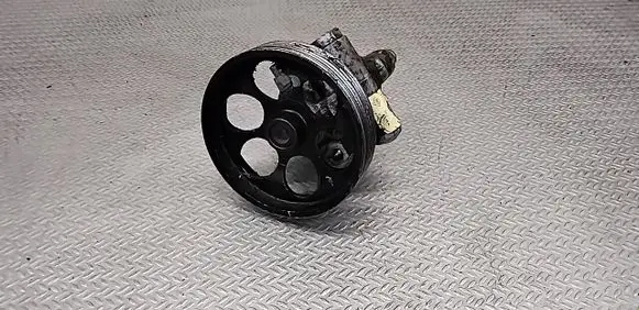 Renault Laguna II Power steering pump 8200100082
