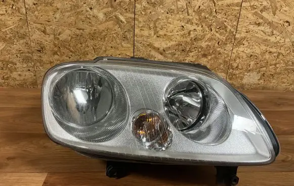 Volkswagen Caddy Headlight/headlamp 2K0941006 2K0941005