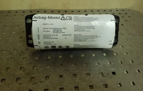 Volkswagen Golf V Passenger airbag 1K0880204L 608104400A