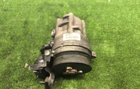 BMW 7 E65 E66 Power steering pump 32421439232