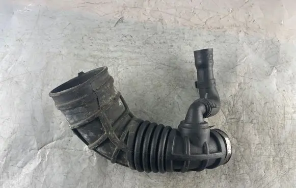 Opel Vectra C Air intake duct part