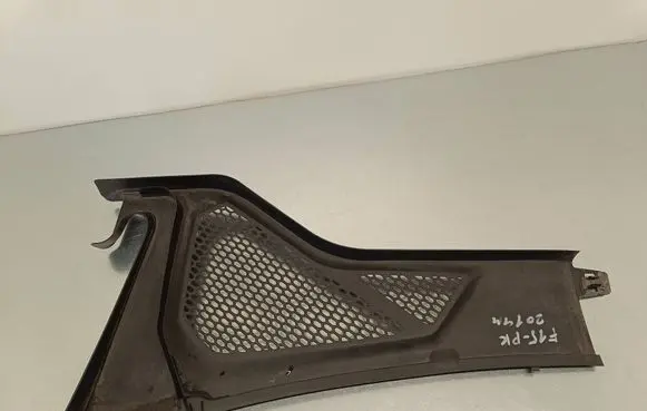 BMW X5 F15 Wiper trim 9245593 068570000 1567160