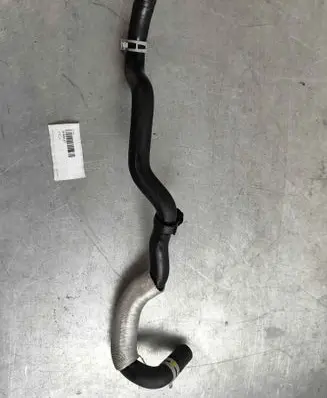 Engine coolant pipe/hose
