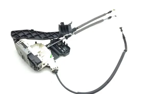 Jeep Cherokee Rear door lock P04589918AD T7CKD0323 G1043