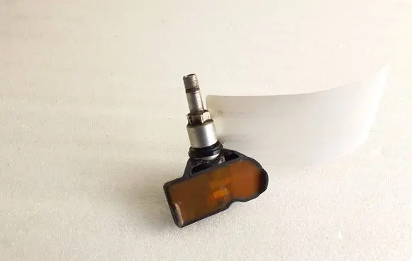 Porsche Macan (95B) Tire pressure sensor 5Q0907275
