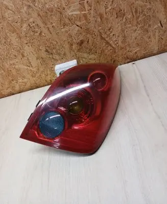 Nissan Primera Rear/tail lights 89077068 26550AU21B