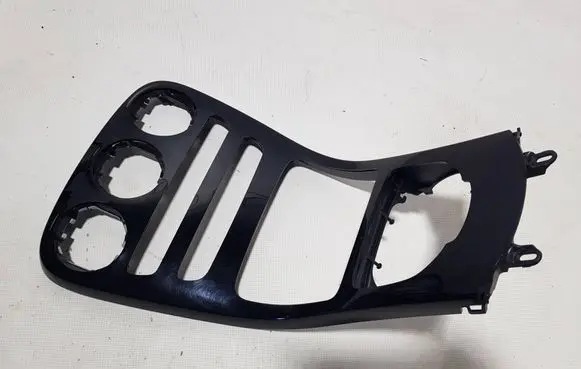 Mercedes-Benz C W205 Dashboard center trim panel 2056803905KKK A2056803905