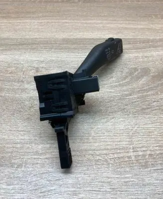 Skoda Octavia Mk2 (1Z) Wiper control stalk 1K0953519J 01203516