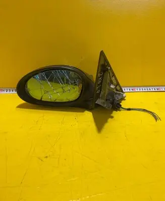 Rear view mirror (interior)
