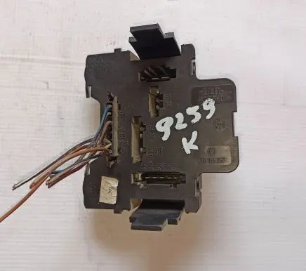 Volkswagen Transporter - Caravelle T4 Tail light bulb cover holder 701945257