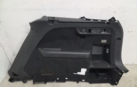 Trunk/boot lower side trim panel