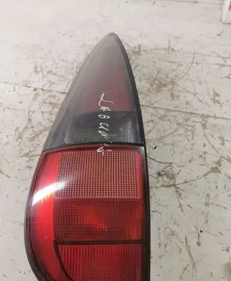 Renault Laguna I Rear/tail lights