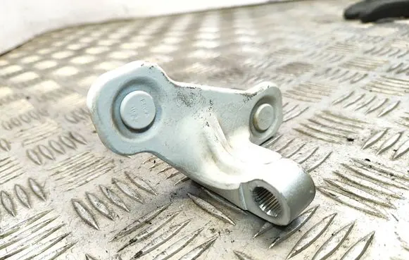 Mercedes-Benz C W204 Front door upper hinge