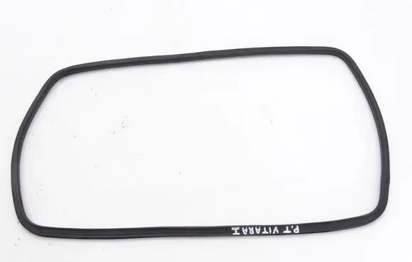 Suzuki Vitara (ET/TA) Rubber seal rear door window/glass 