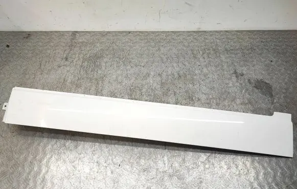 Volkswagen Transporter - Caravelle T5 Sliding door rail trim 7H1843796H