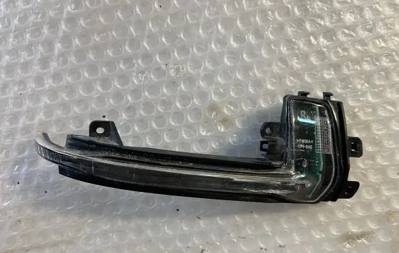 Audi A4 S4 B8 8K Mirror indicator light 8K0949102 8K0949102C