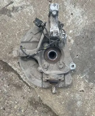 Volvo V70 Front wheel hub