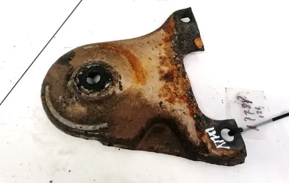 Ford Galaxy Engine mounting bracket