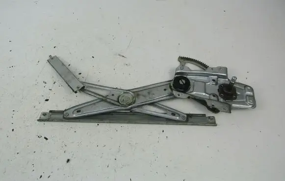 Toyota Yaris Verso Front door manual window regulator 