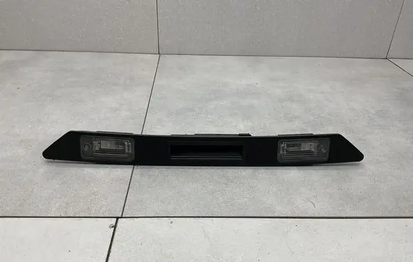 Audi A6 S6 C6 4F Trunk door license plate light bar 8P4827574