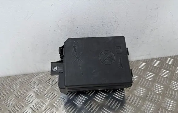 Opel Mokka Fuse module 94520912