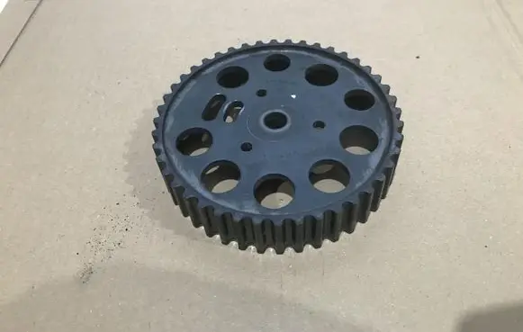 Volkswagen Touran III Timing chain sprocket 04L109105