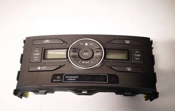Toyota Auris 150 Climate control unit 5590002220B