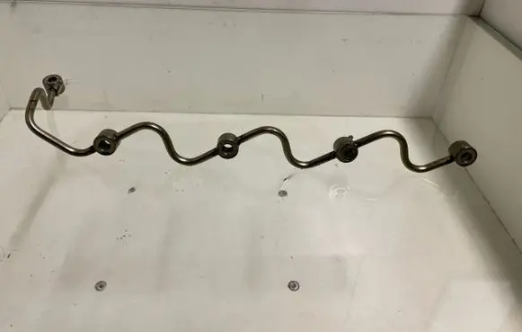 Toyota Corolla Verso AR10 Fuel return line/hose 