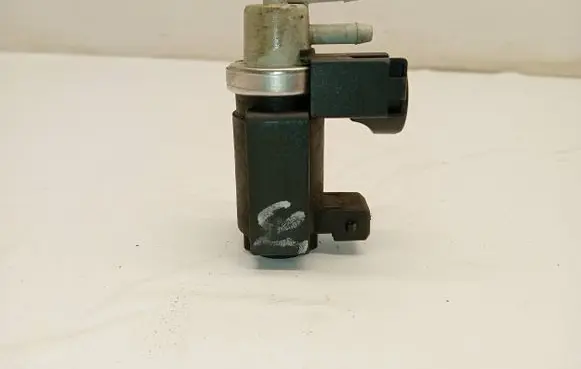 Renault Scenic II - Grand scenic II Turbo solenoid valve