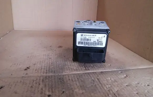 Volkswagen PASSAT B6 ABS Pump 3C0614109P 16705905 16705705F