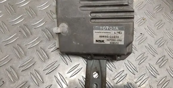 Toyota Corolla E120 E130 Power steering control unit/module 8965002230