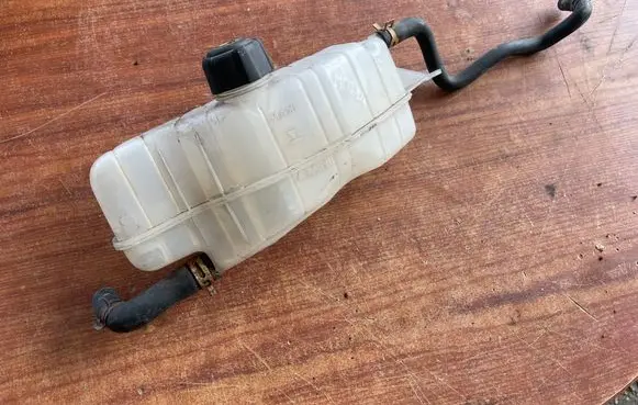 Renault Grand Modus Coolant expansion tank/reservoir