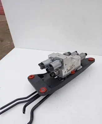 BMW X5 F15 Air suspension compressor 6794578