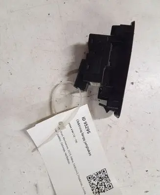Volvo V40 Electric window control switch 31394840