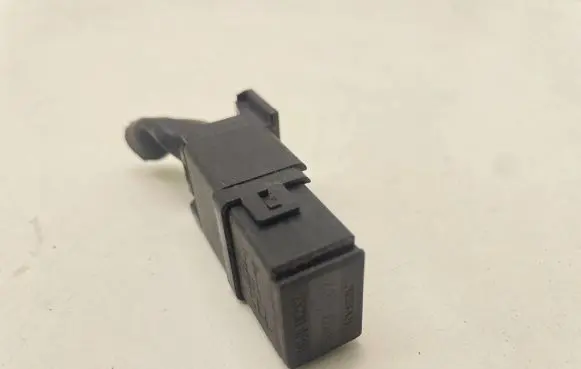 Volvo S80 Other relay 4RD007814