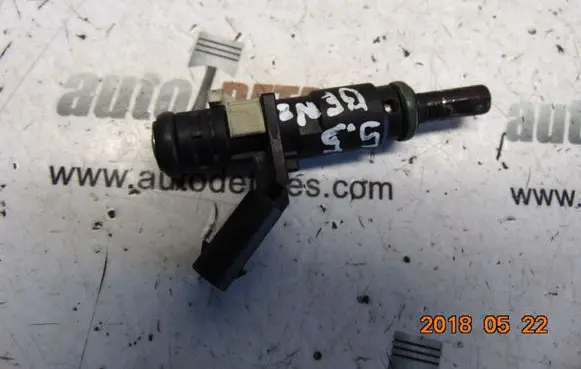 Fuel injector