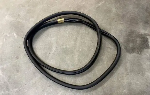 Citroen DS7 Crossback Rubber seal rear door 9815699180