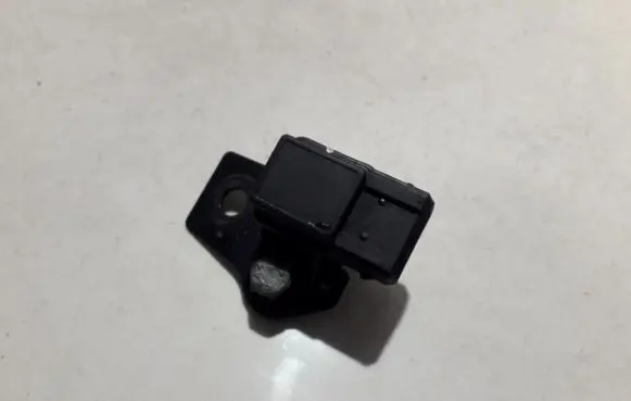BMW 5 E39 Air pressure sensor 2244674