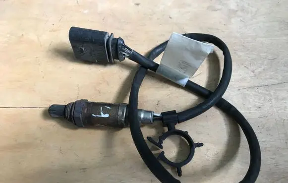Audi A4 S4 B7 8E 8H Lambda probe sensor 0258005143 06A906265