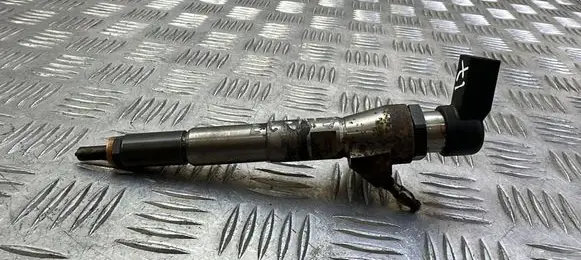 Fuel injector