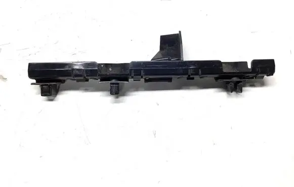 Front bumper mounting bracket
