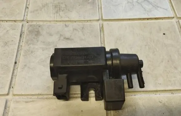 BMW X6 E71 Turbo solenoid valve 7796634