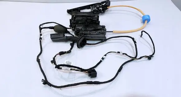 BMW 5 G30 G31 G38 Rear door lock 7477689