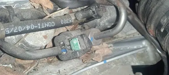 Mercedes-Benz ML W164 Fuel injector 0445115066