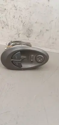 Iveco Daily 3rd gen Electric window control switch A223